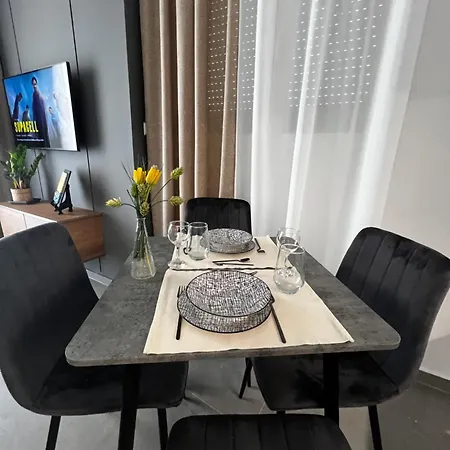 Oasis In With 500 Mbps Internet Apartment Thessaloniki
